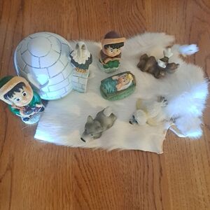 Christmas Nativity Set Alaska Eskimo Igloo Jesus Moose - 7 pieces